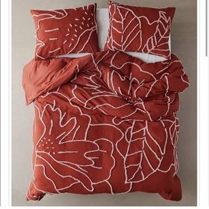Urban Outfitters Margot Tufted Duvet Cover